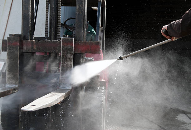 Best Playground Equipment Cleaning  in Pembroke Park, FL